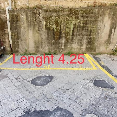 Apartament Hostly - Vittoria House - Near The Center With Private Parking Neapol Zewnętrze zdjęcie