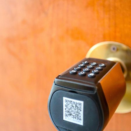 Apartament Hostly - Vittoria House - Near The Center With Private Parking Neapol Zewnętrze zdjęcie