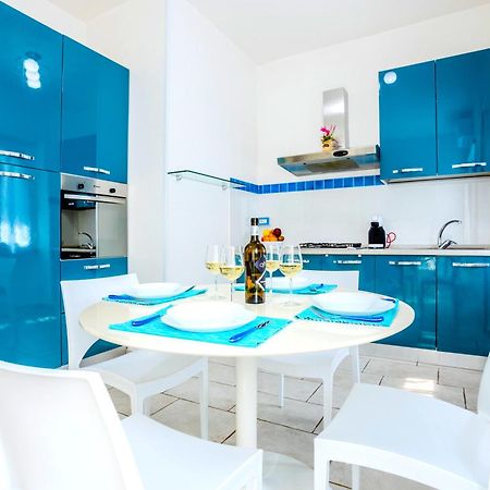 Apartament Hostly - Vittoria House - Near The Center With Private Parking Neapol Zewnętrze zdjęcie