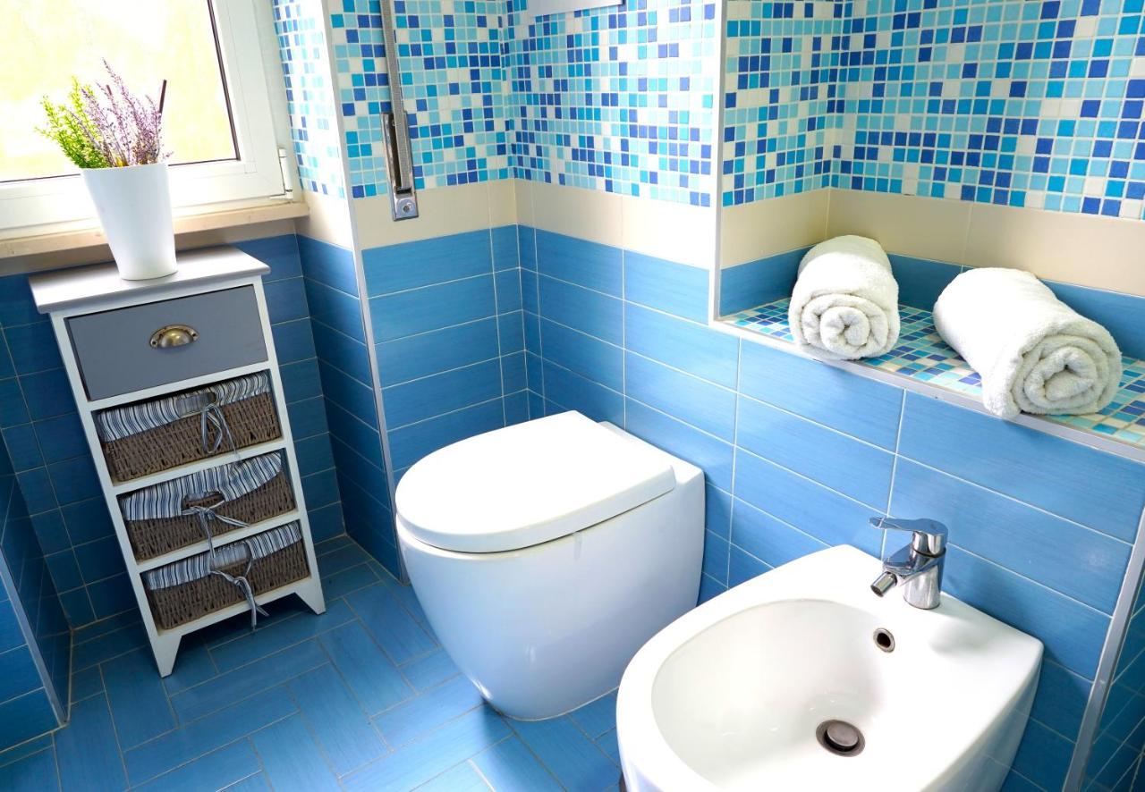 Apartament Hostly - Vittoria House - Near The Center With Private Parking Neapol Zewnętrze zdjęcie